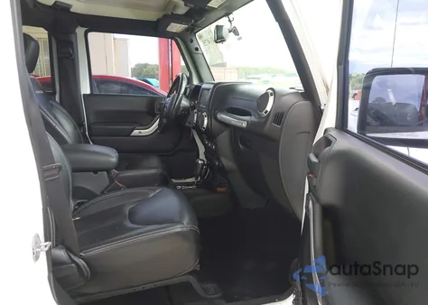 2015 Jeep Wrangler Unlimited Rubicon z USA, uszkodzony, nr VIN 1C4BJWFG0FL655022